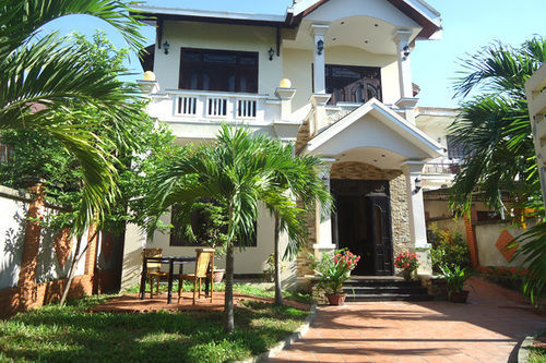 Riverview Villa *