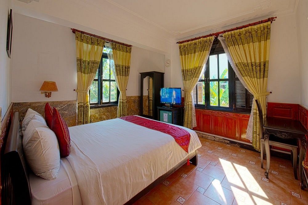 Dream Hotel 2*