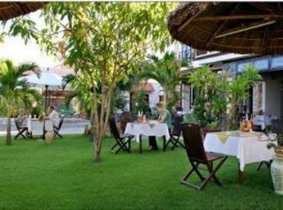 Hotel Kiki Hostel & Pool Club 3*
