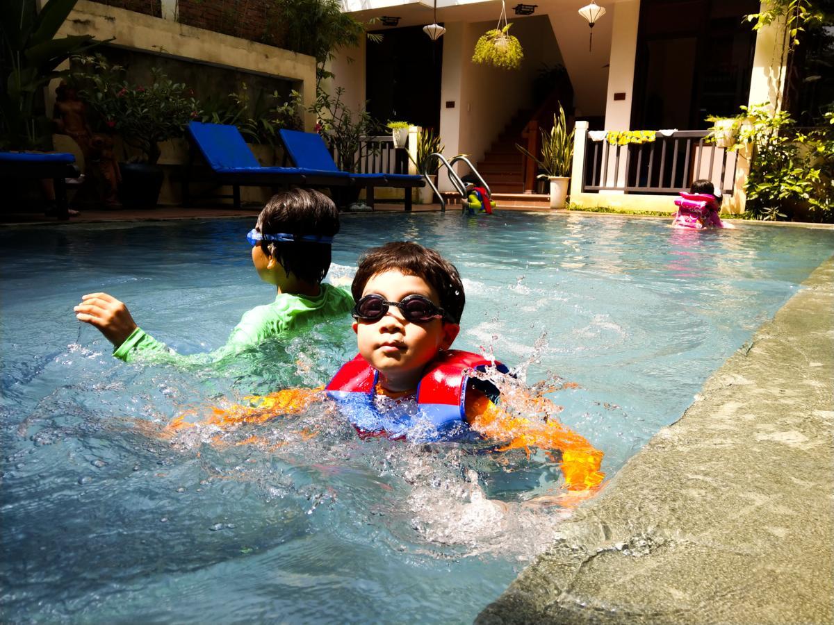 Villa Riverside Oasis *