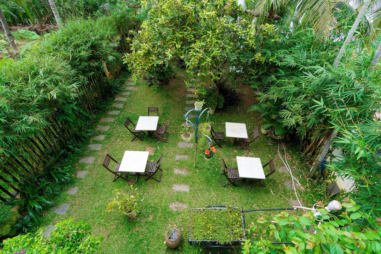Villa Riverside Oasis