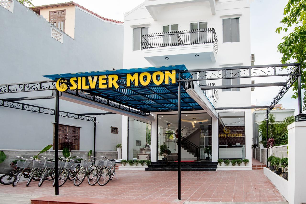 Silver Moon Hotel