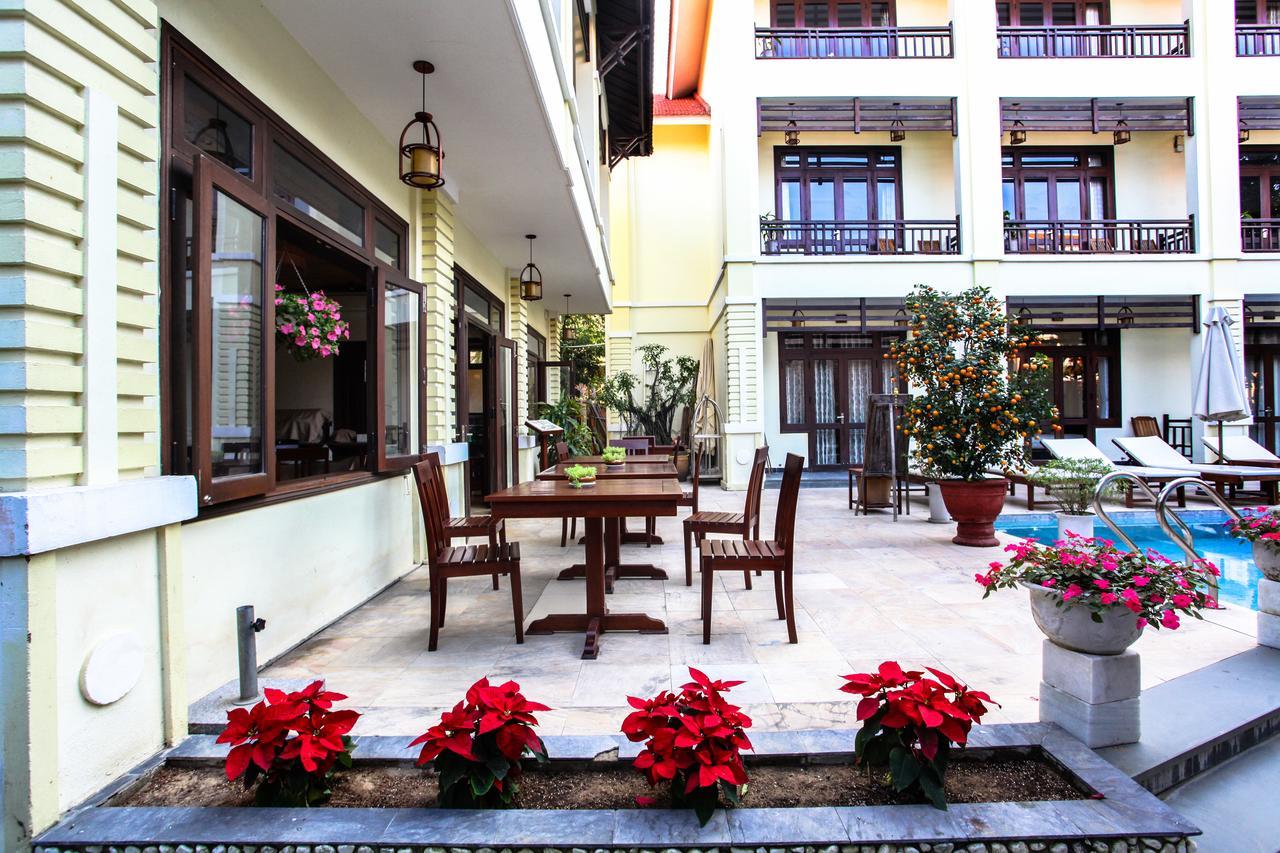 Villa Tnt