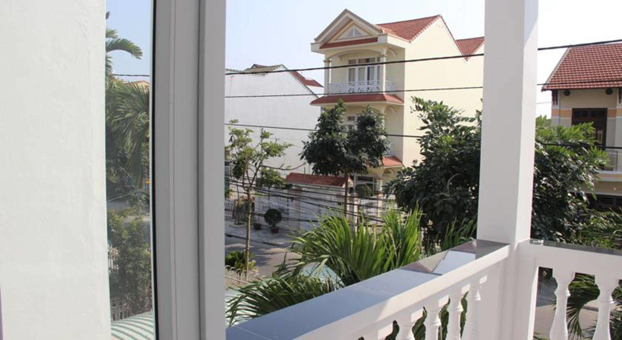 Homestay Little House