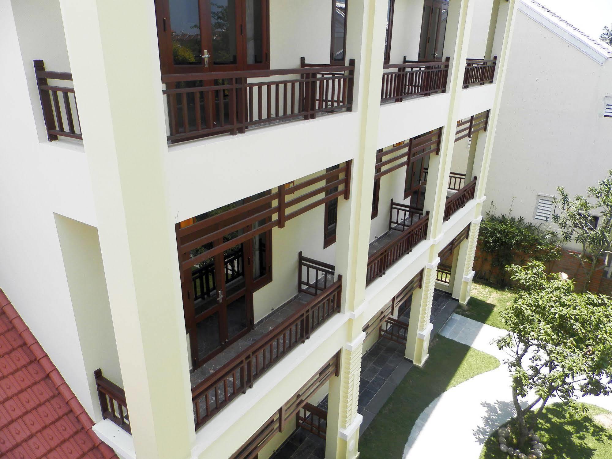 Villa Tnt