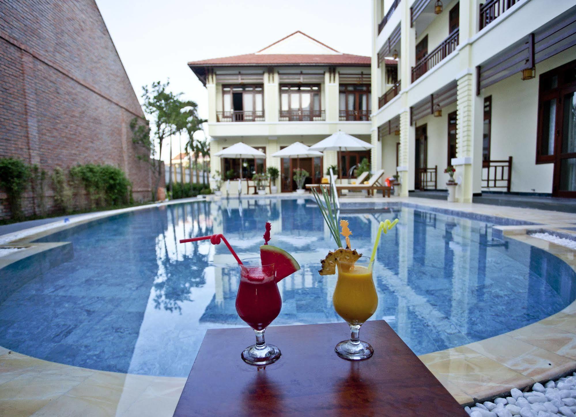 Tnt * Hoi An
