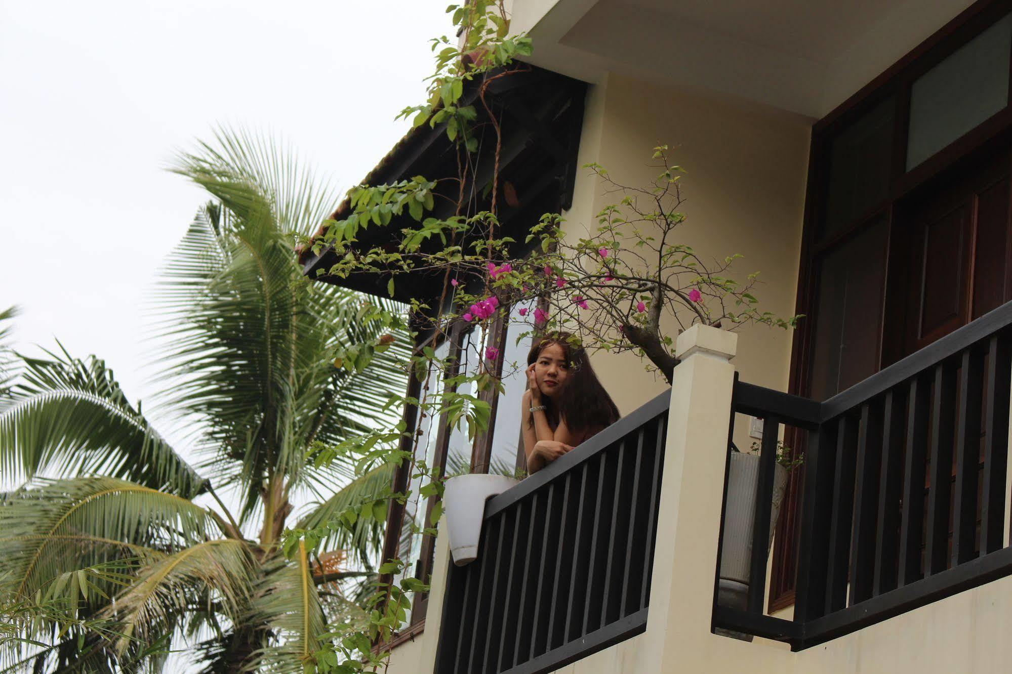 Riverside Oasis *