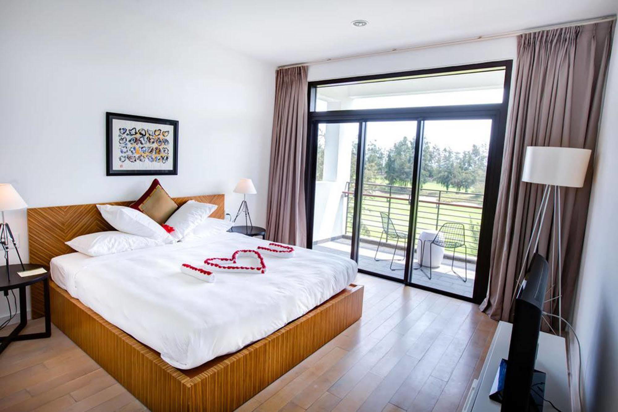 Montgomerie Links & Tempat peranginan