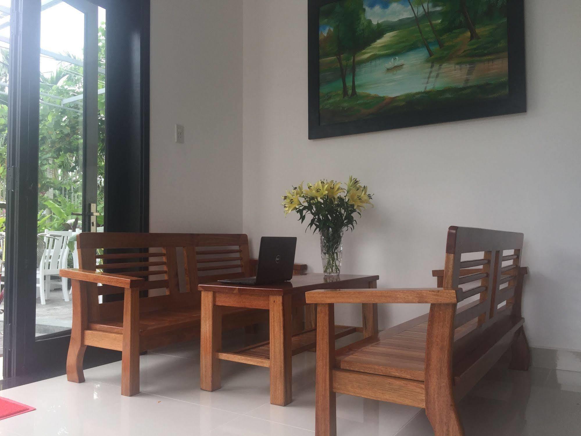 Flamingo - Big With Balcony - Close To Old Town 200m & Temple Bridge - Large Outside Pool For Sun Bathing Hoi An