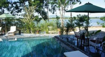 Serene Riverside 4*