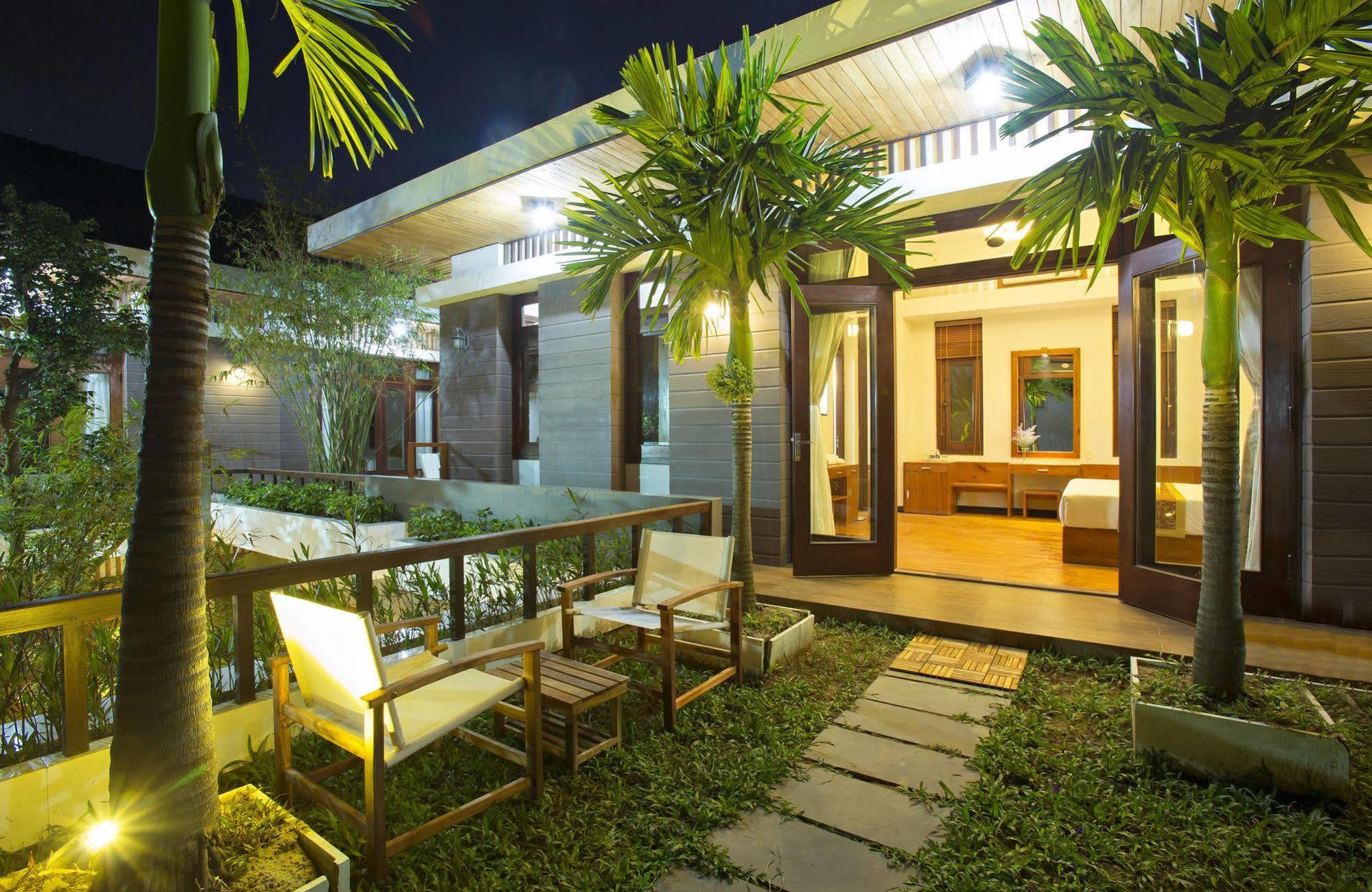 Hotel Hanging Garden 2*