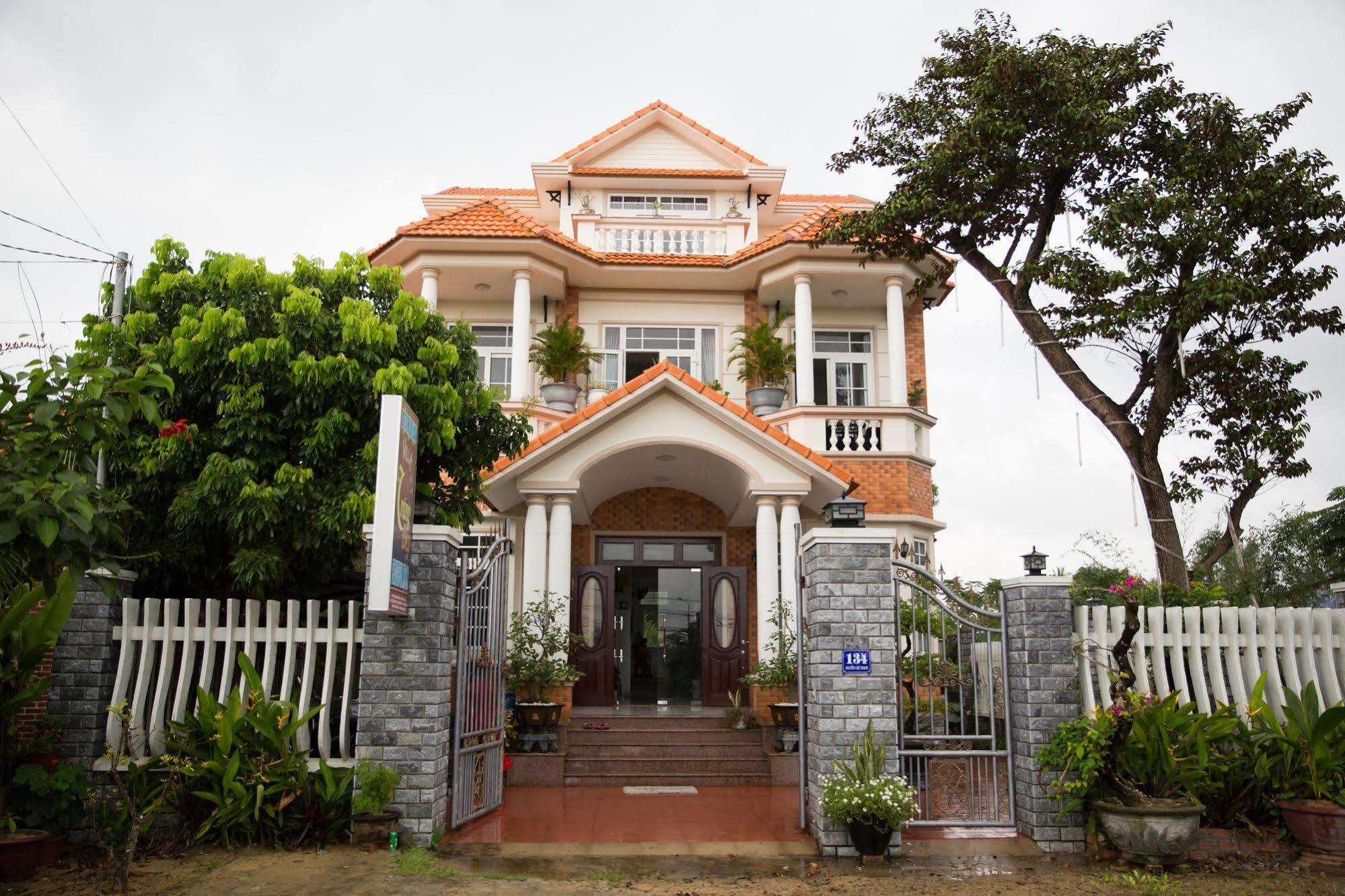 Beautiful Moon Homestay