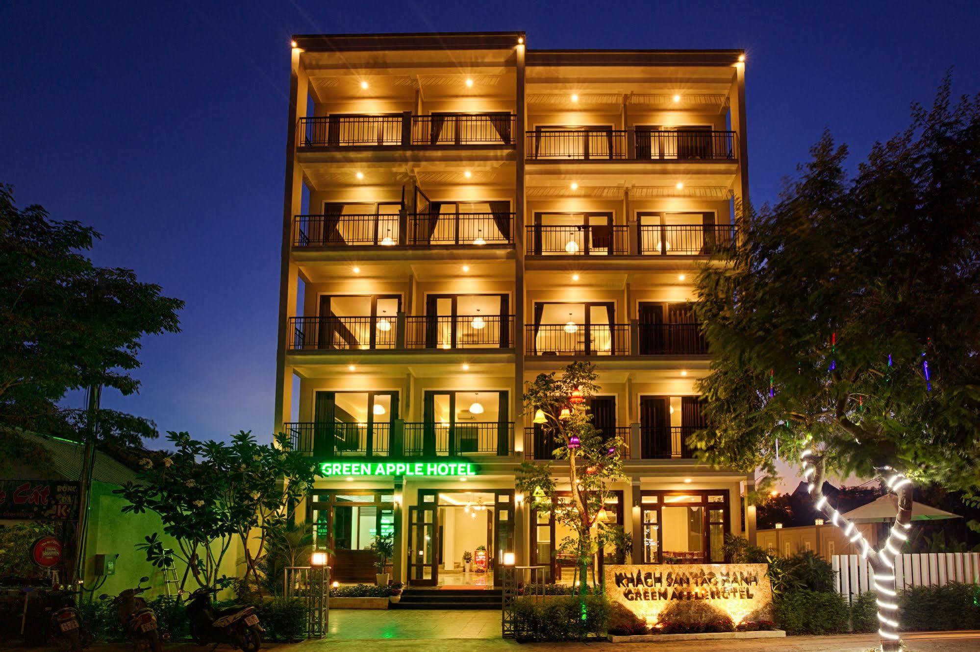 Hotel Apple