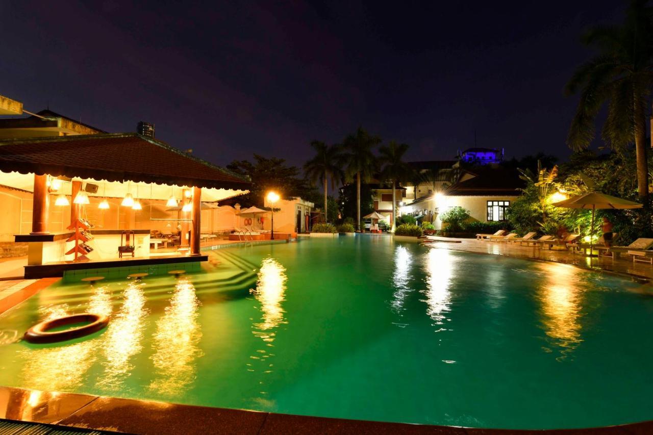 Bach Dang Hotel