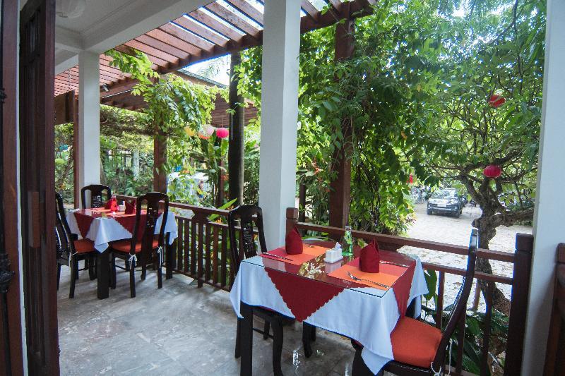 Hotel Vinh Hung Old Town
