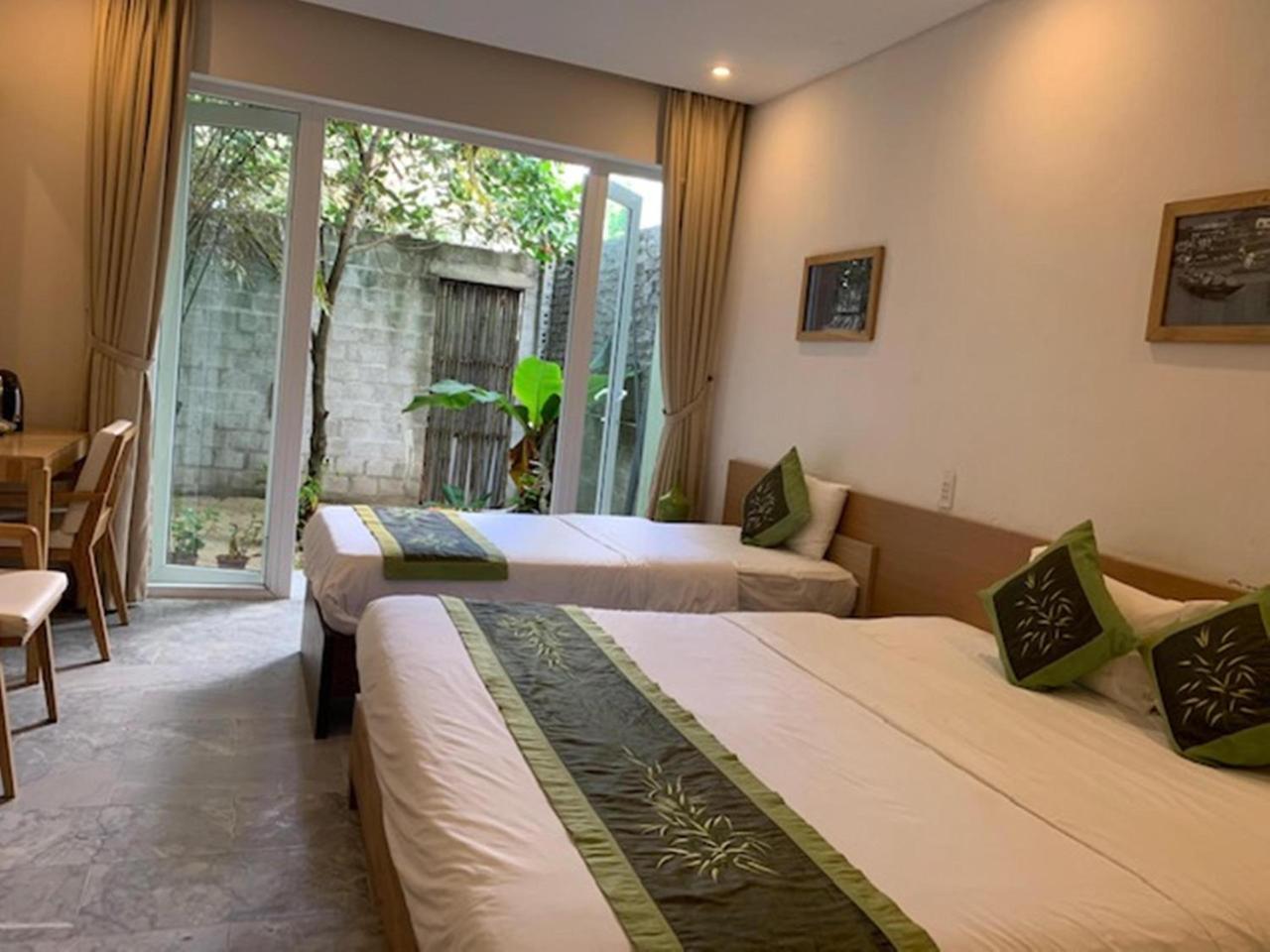 Jolie Homestay *