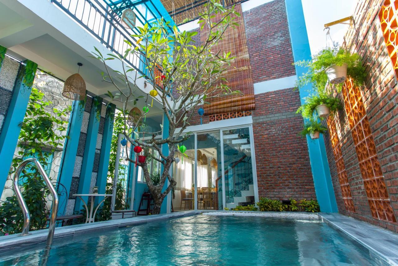Peach House 3*