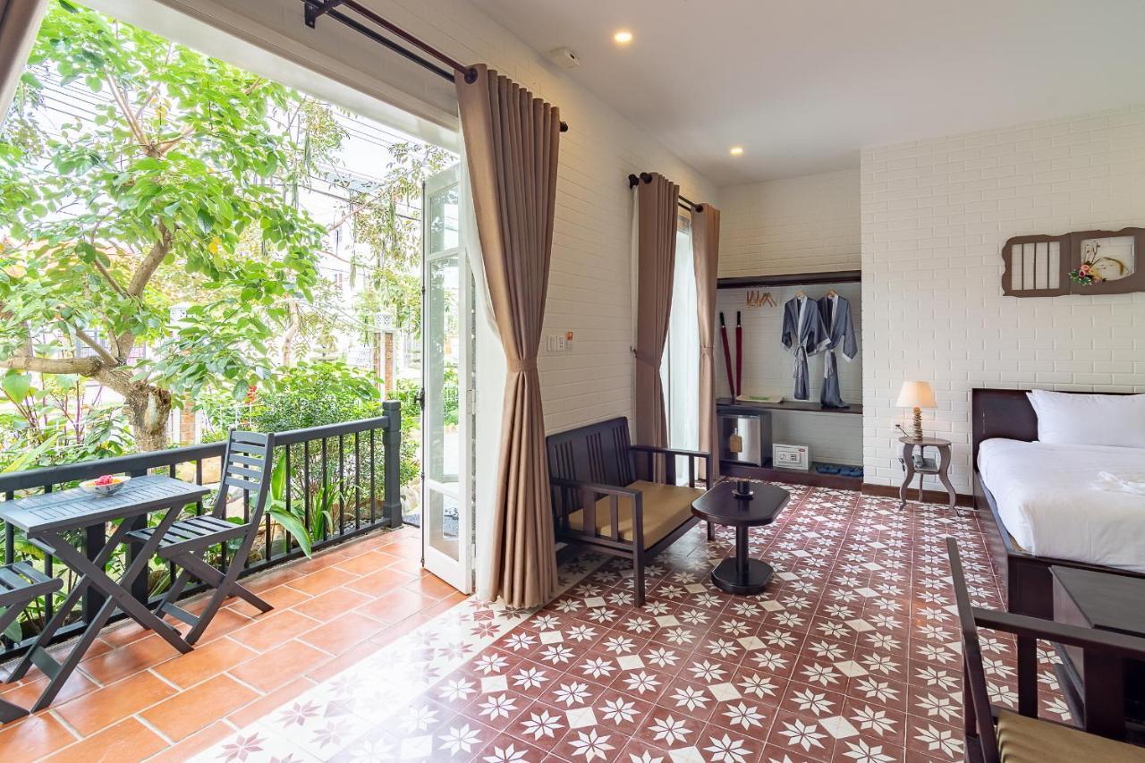 Blooms Boutique Village 4*