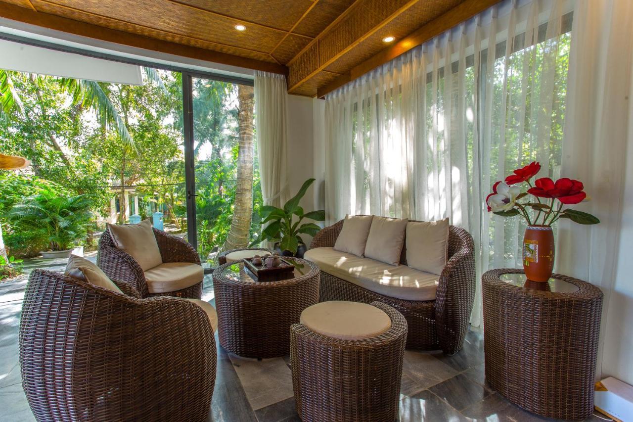 The Shoreline Aparthotel