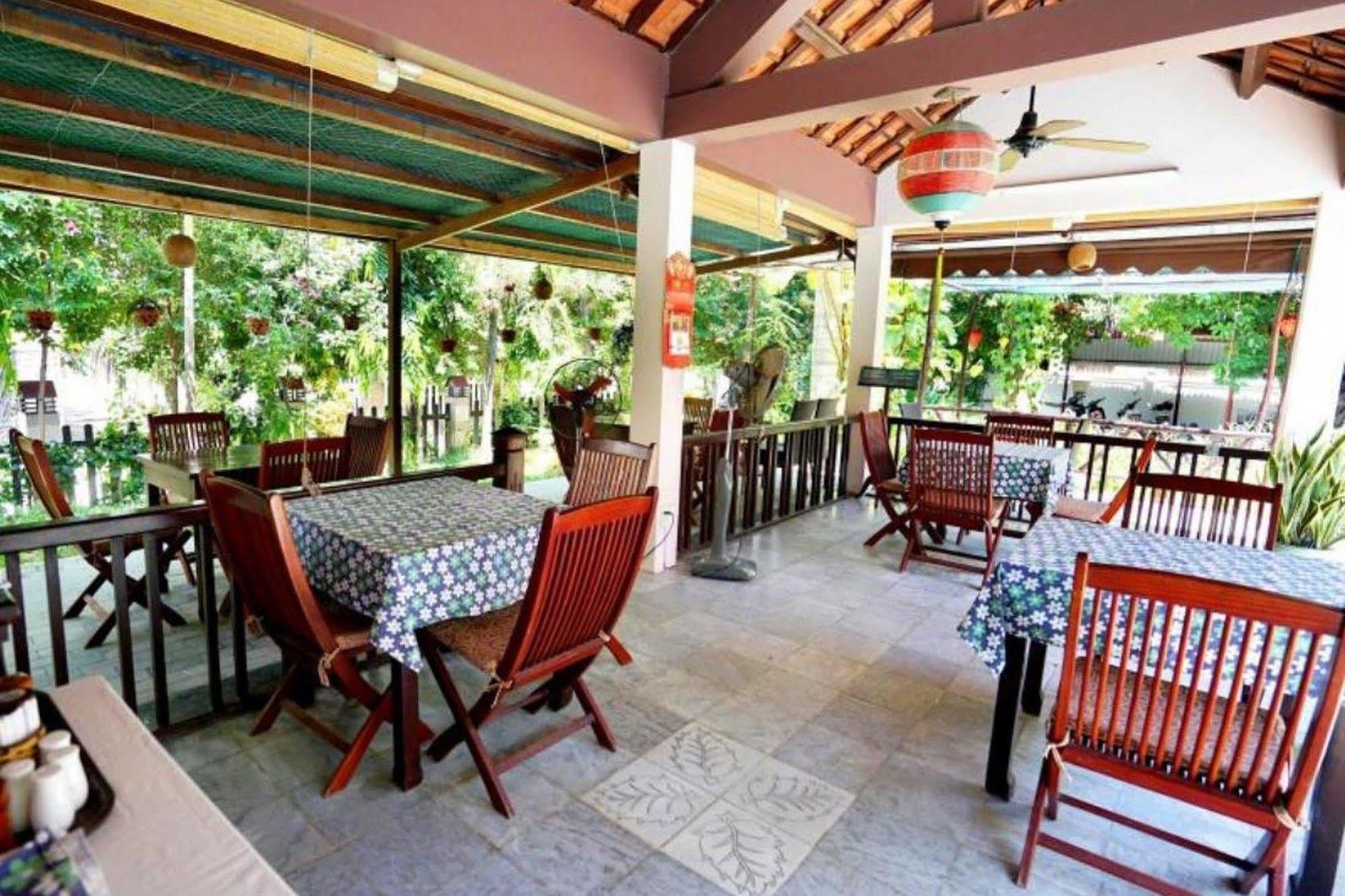 Villa Garden