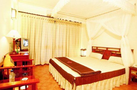 Kiki Hostel & Pool Club 3*