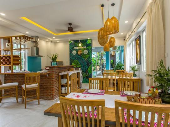 Peach House Bed & Breakfast 3*