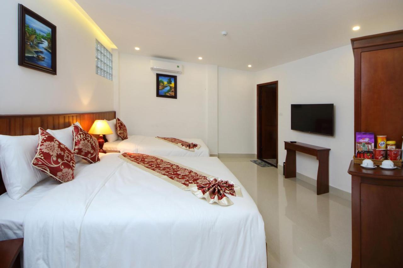 Threeway Riverside 3*