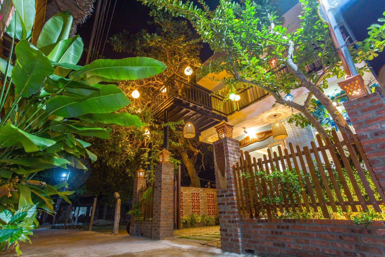 Peach House 3*