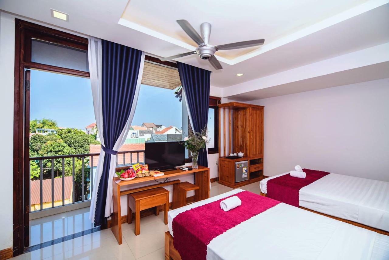 Riverside Plum Garden Homestay