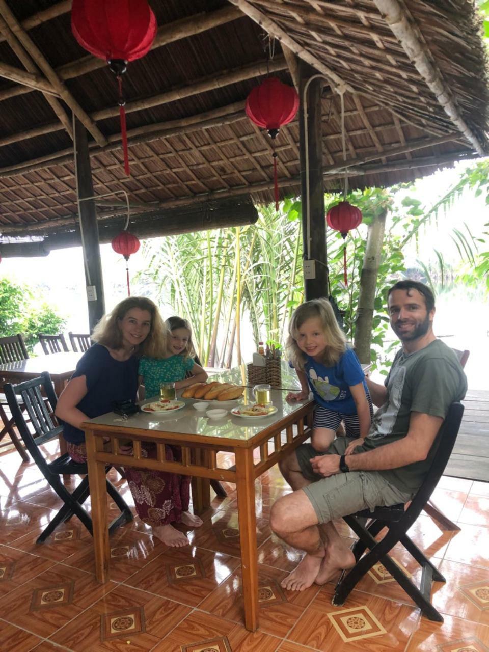 Lakeside Homestay Ở trọ