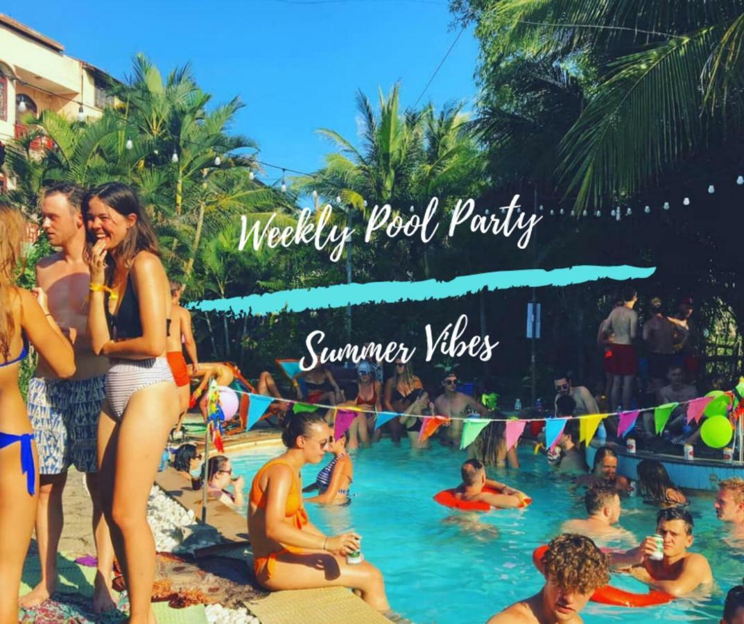 Kiki Hostel & Pool Club