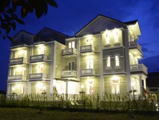 Villa Golden Bell Backpacker Hotel&pool Bar *