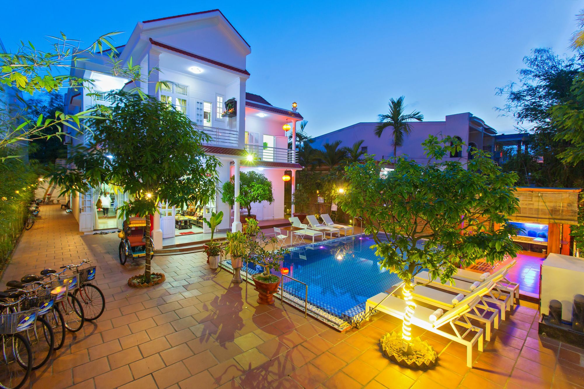 Life Hotel 2*