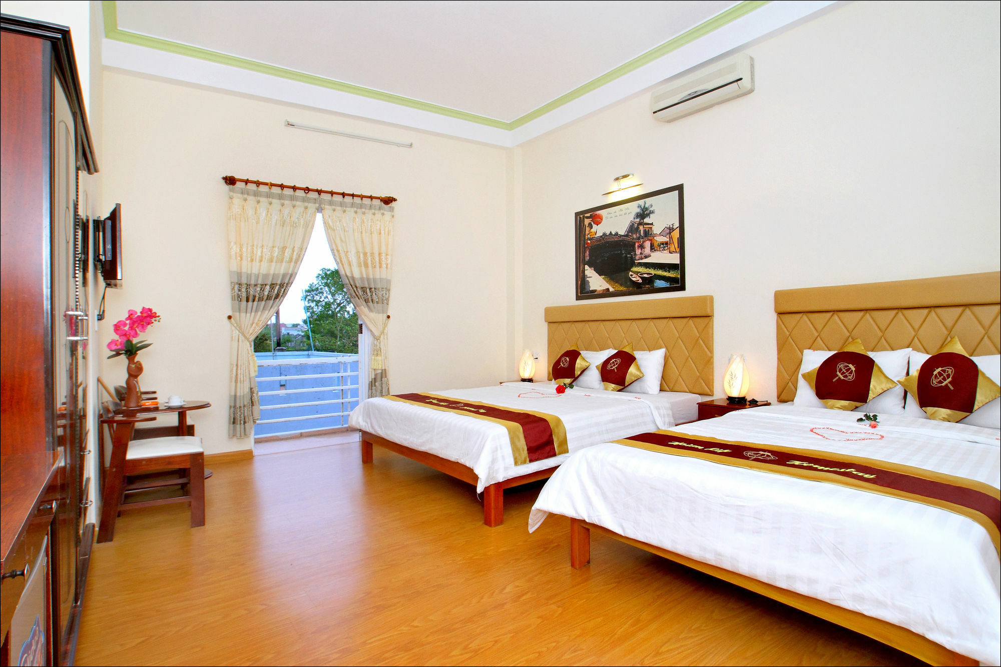 Life Hotel 2*