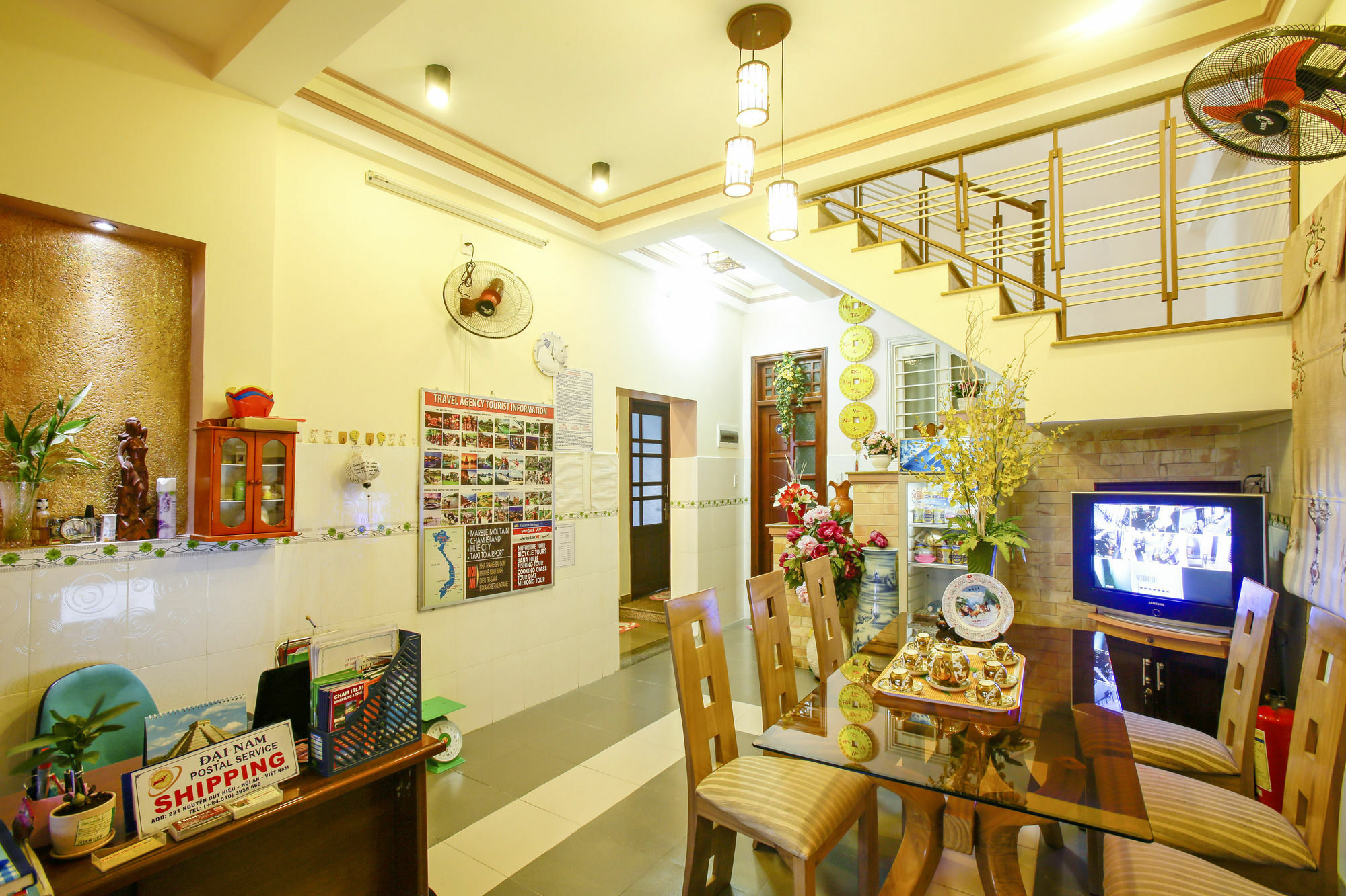 Hostel Quy Long