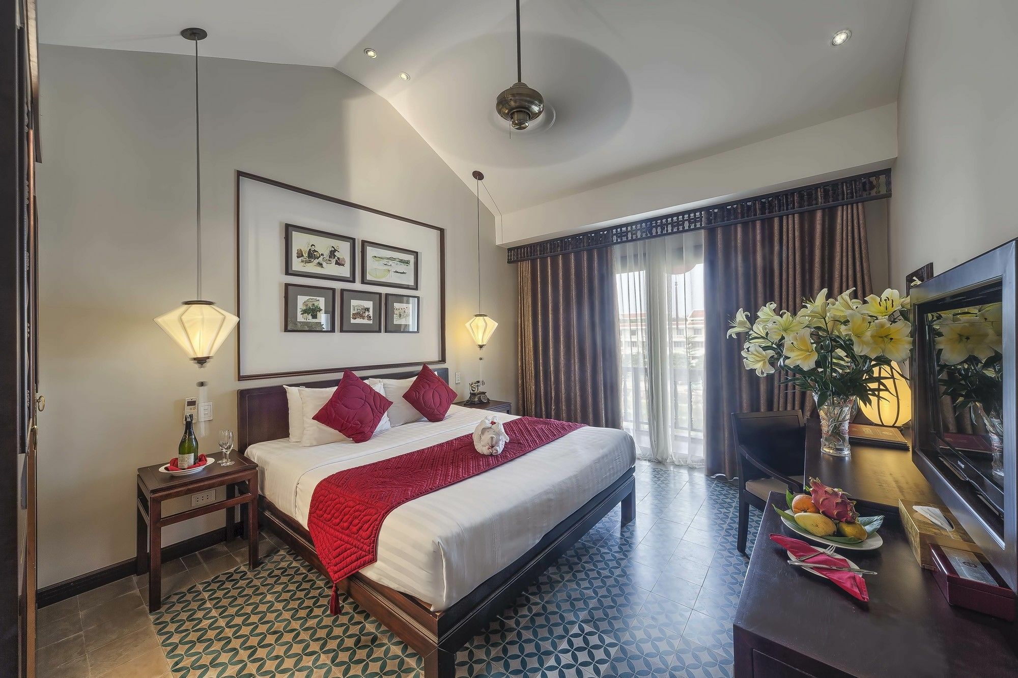 Hotel Little . A Boutique & 4*