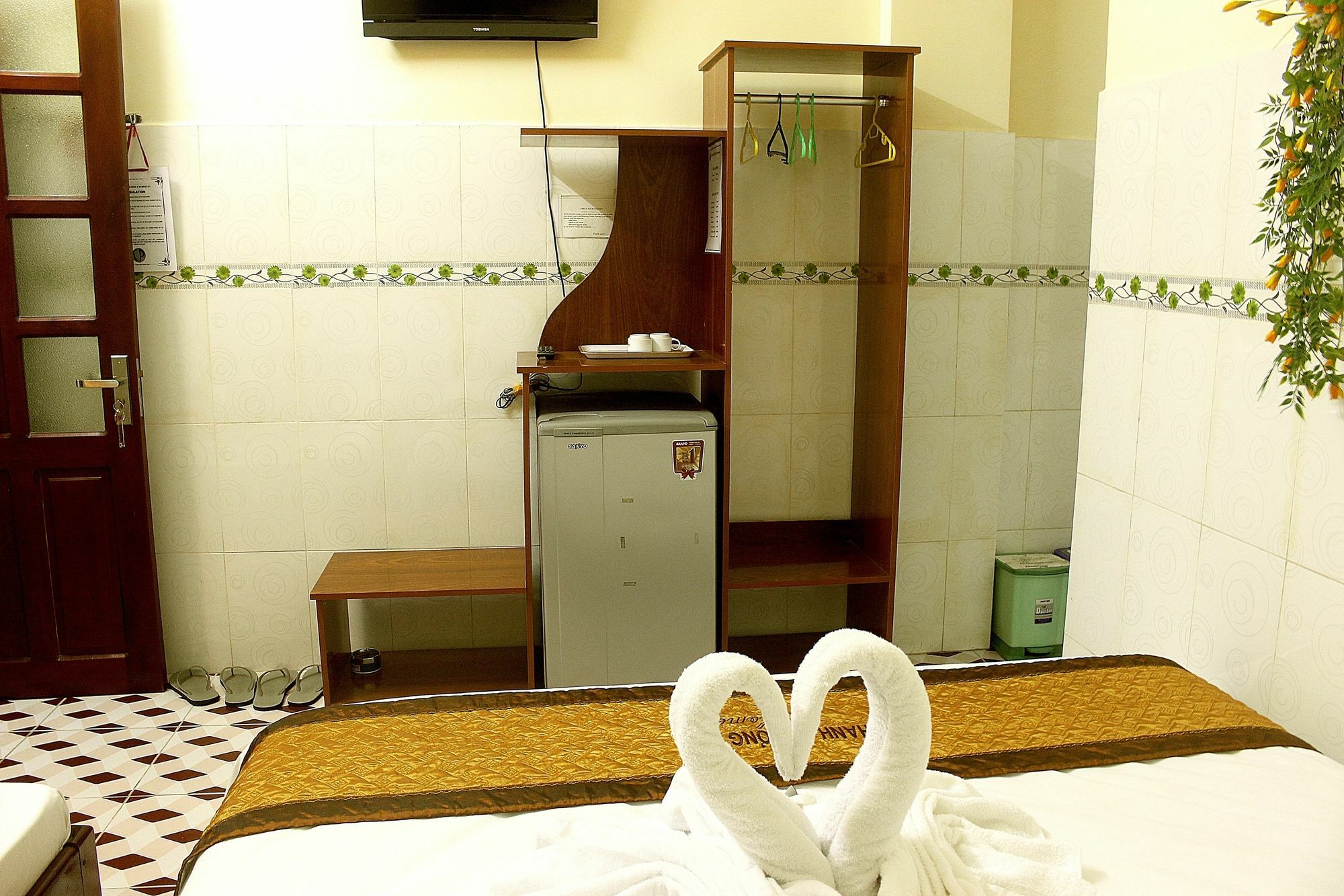Quy Long Hostel Hoi An