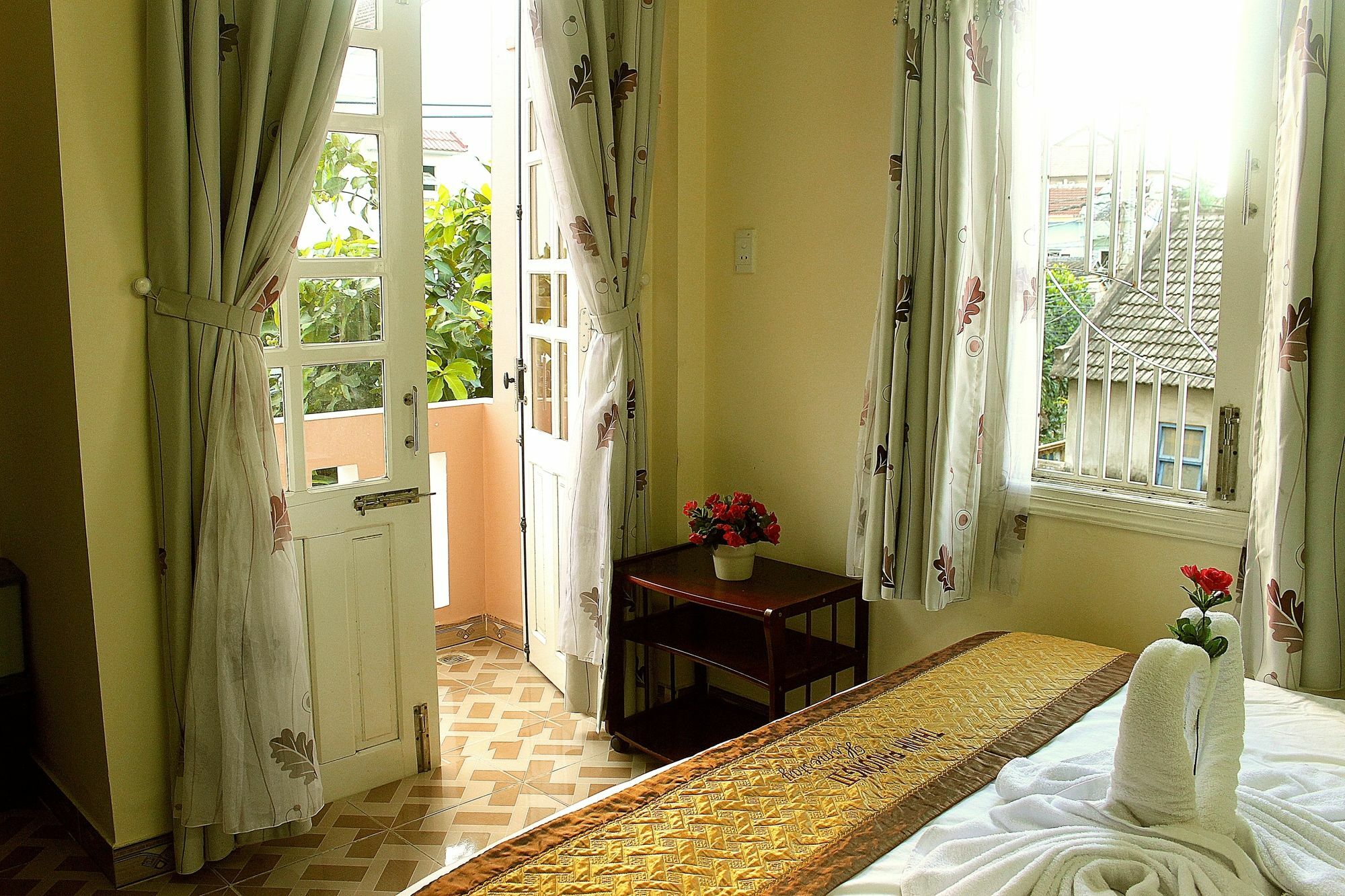 Quy Long Hostel *