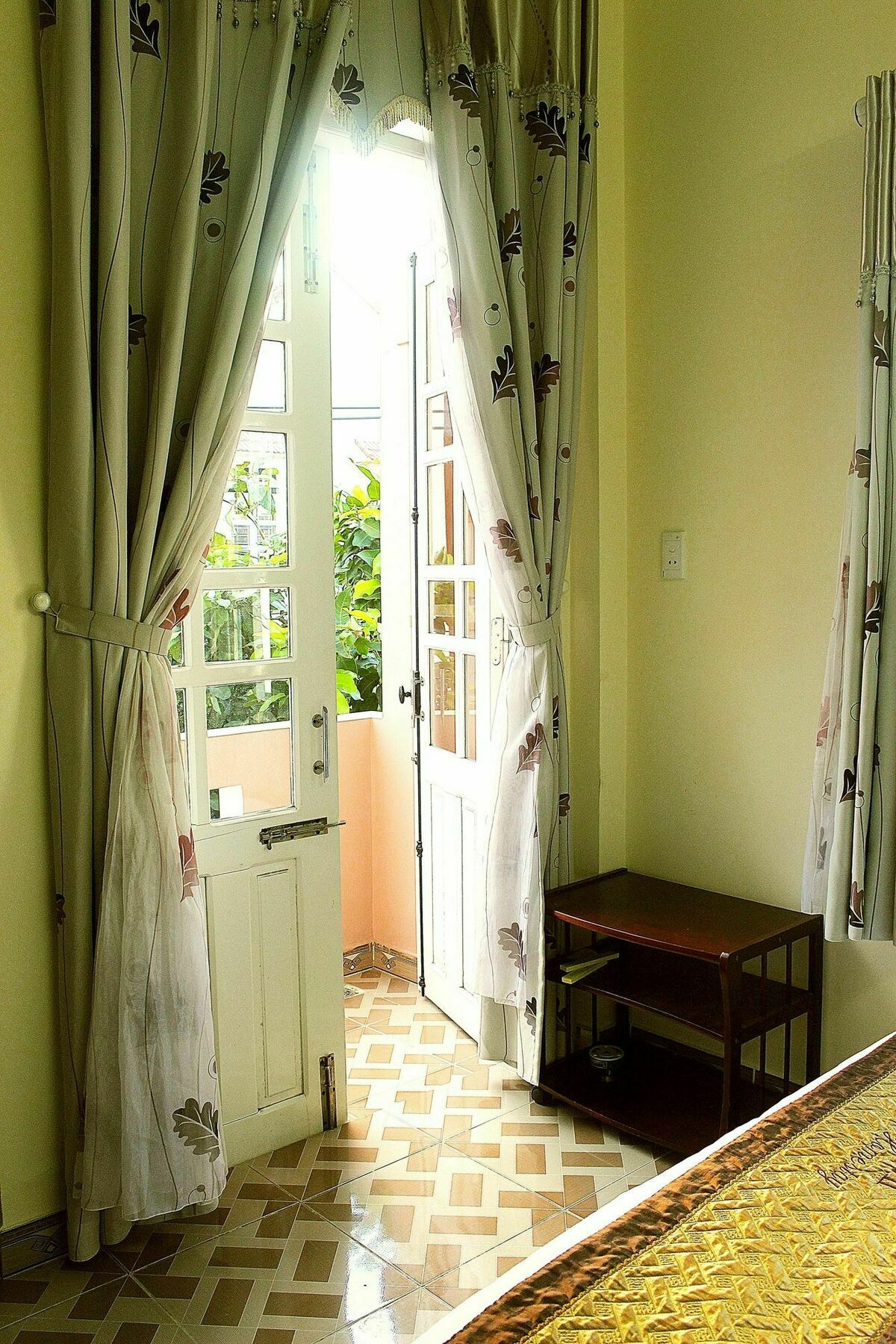 Hostel Quy Long