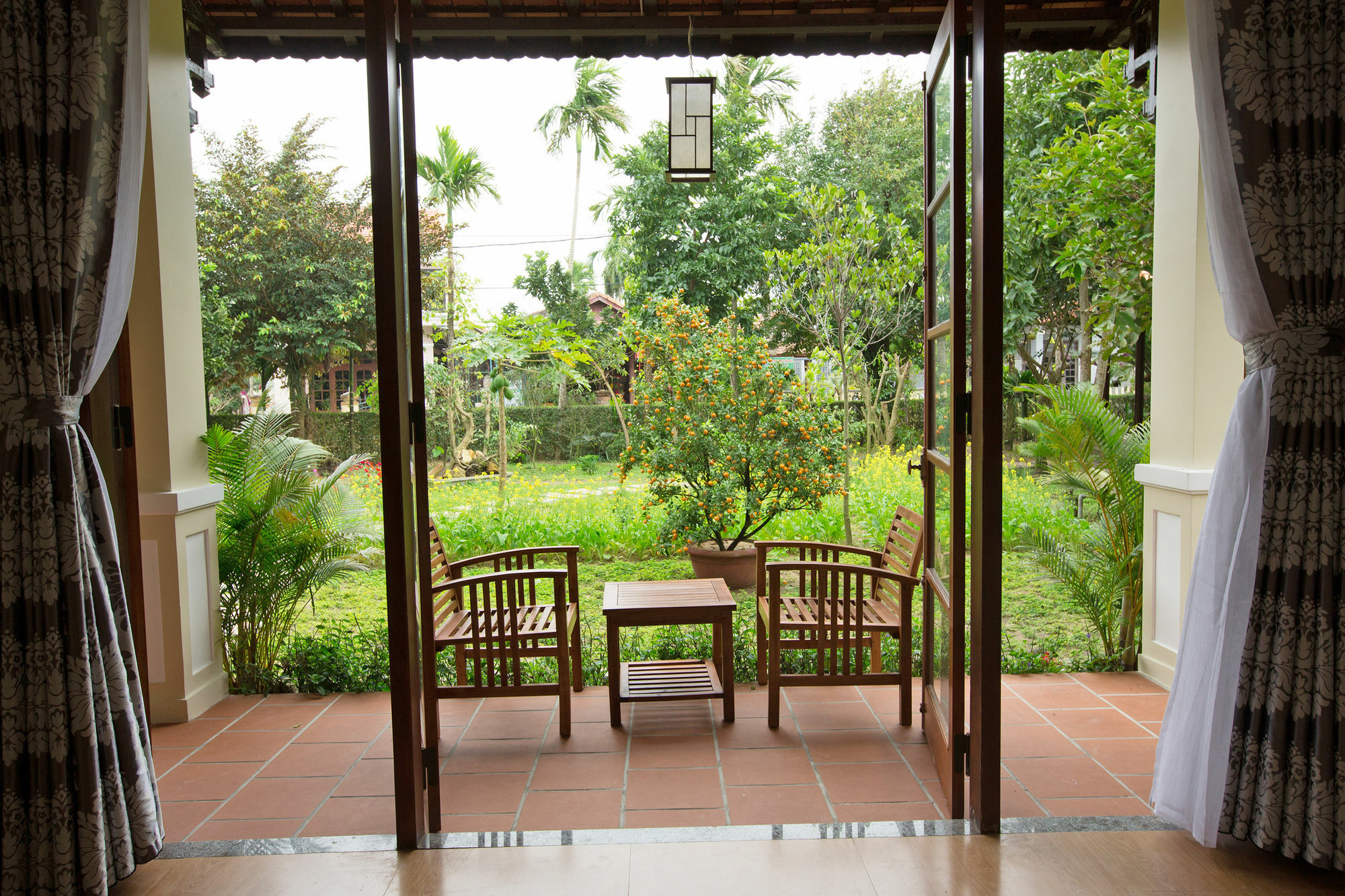 Tropical Garden & Pool Villa
