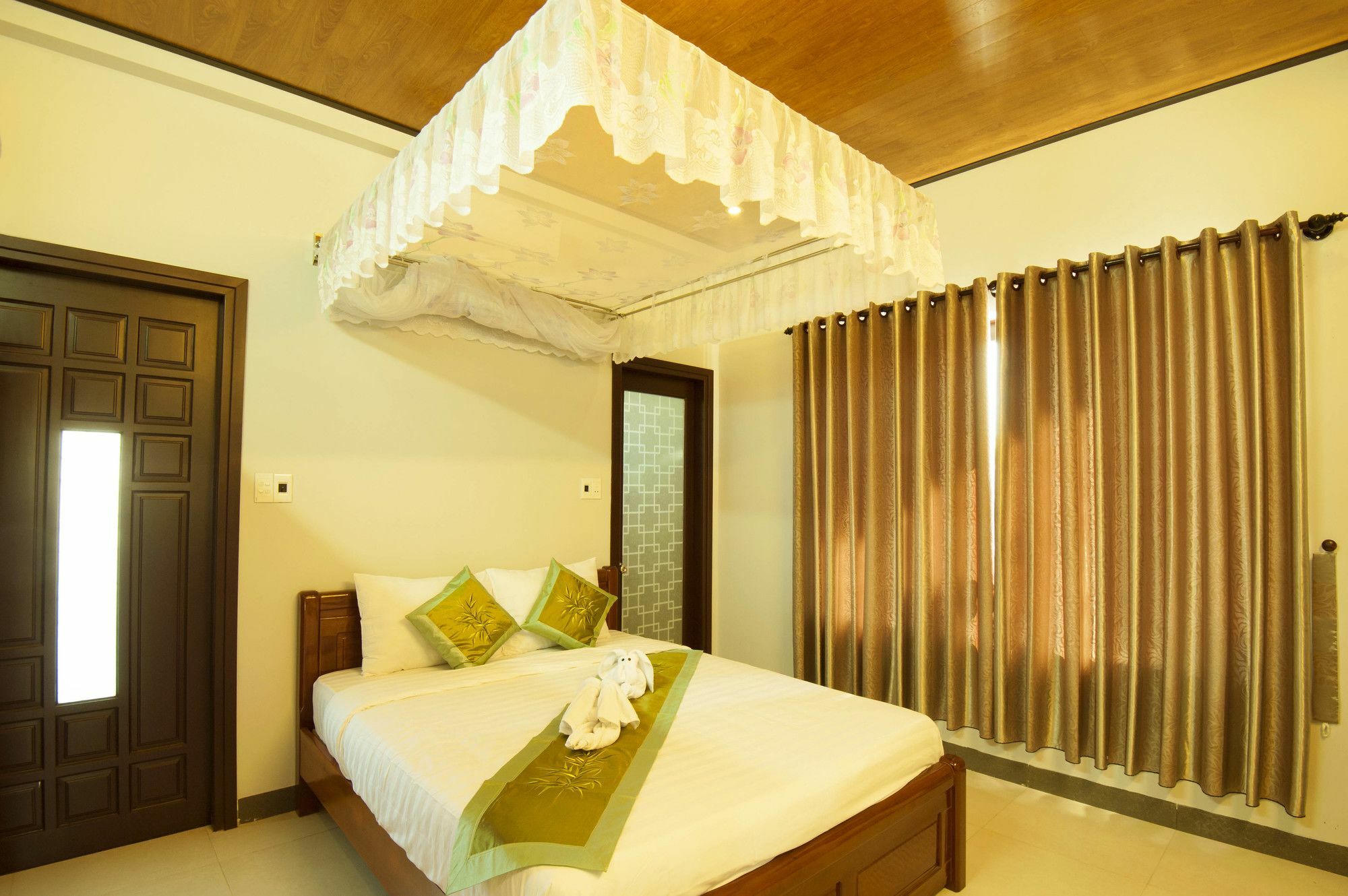 Carambola Homestay *