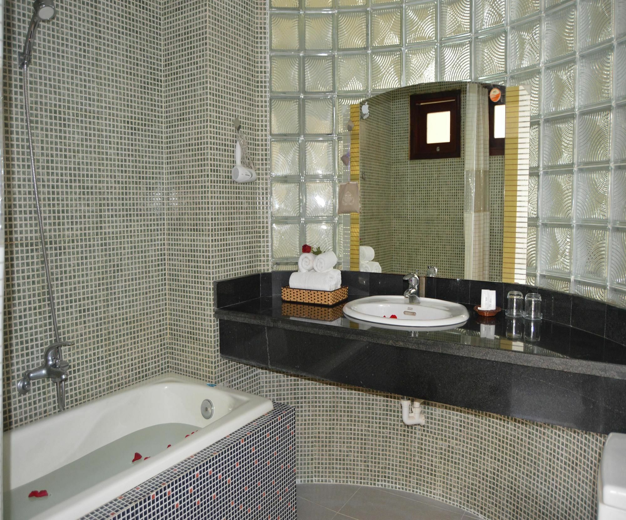 Orchids Homestay *