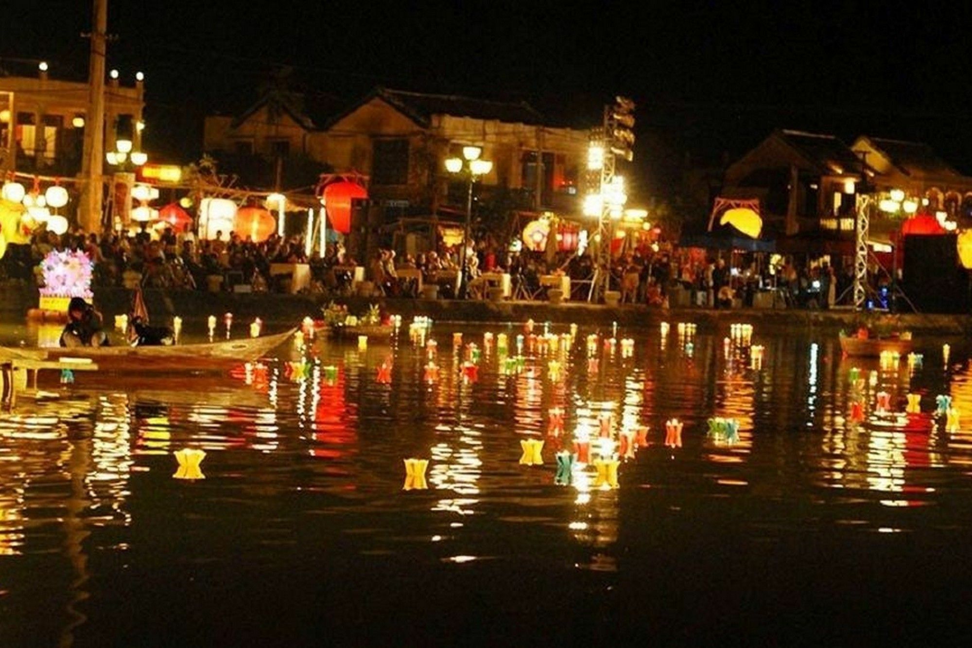 Hotel Golden River