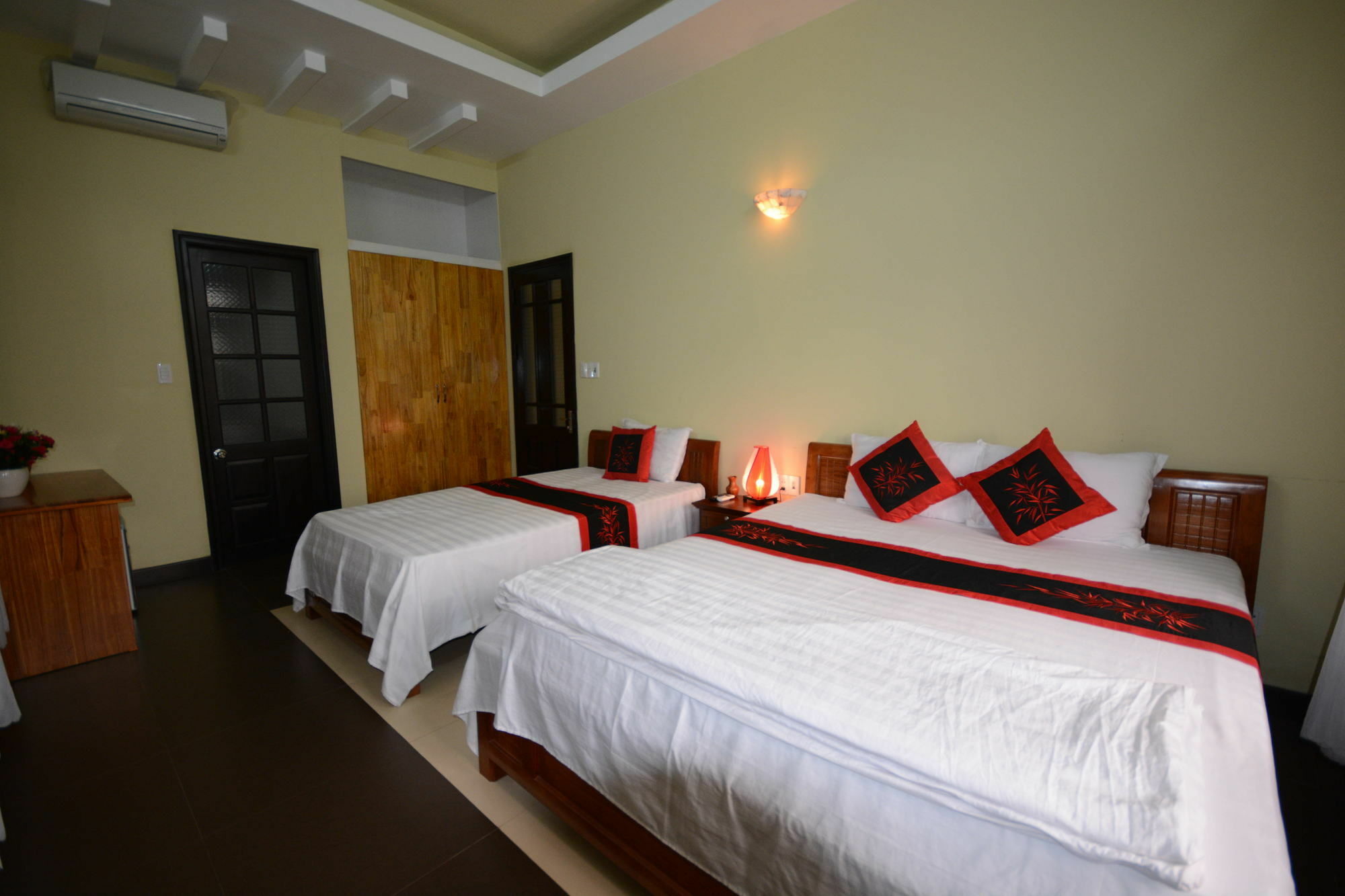 Riverview Villa *