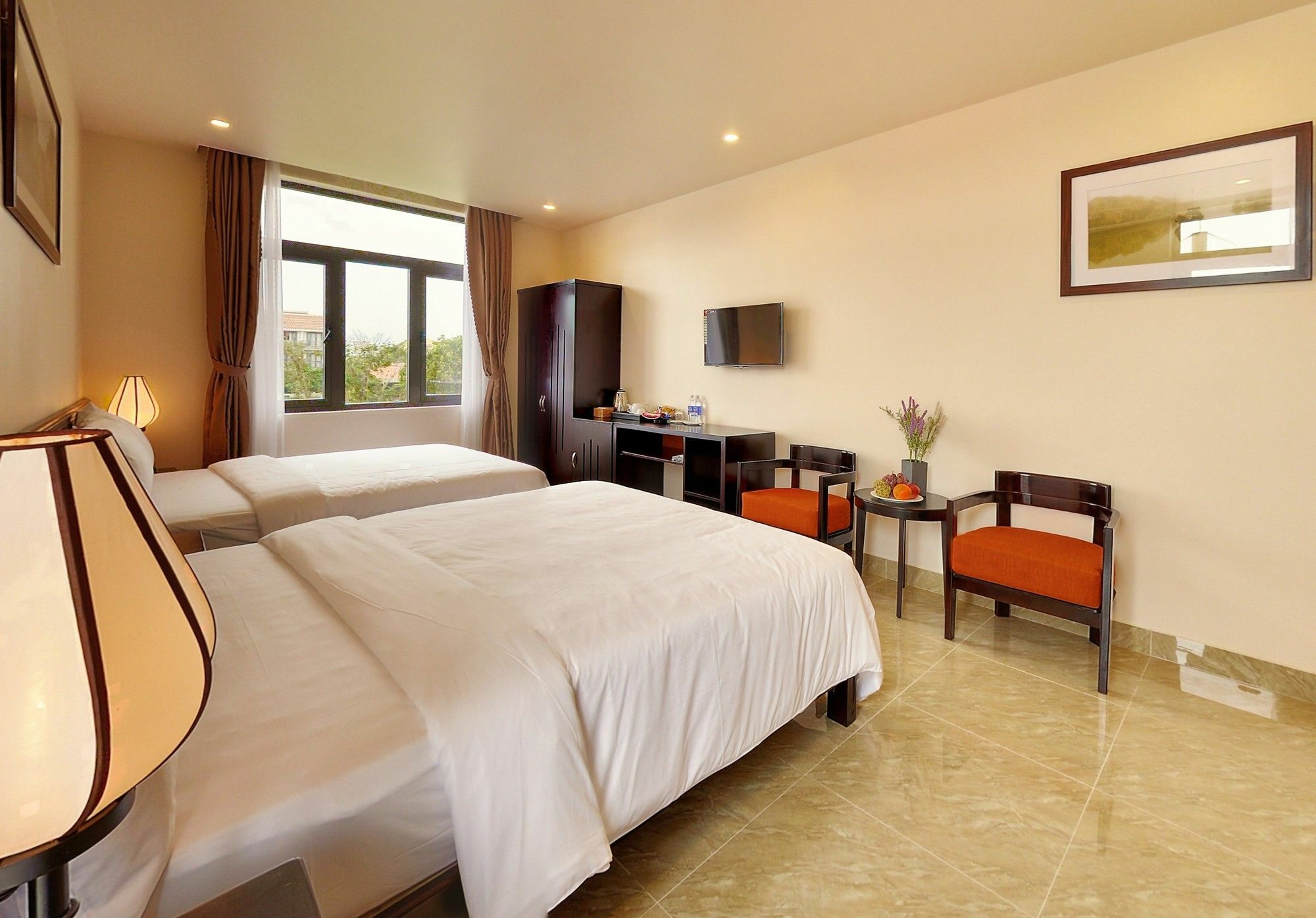 Ivy Hotel 3*