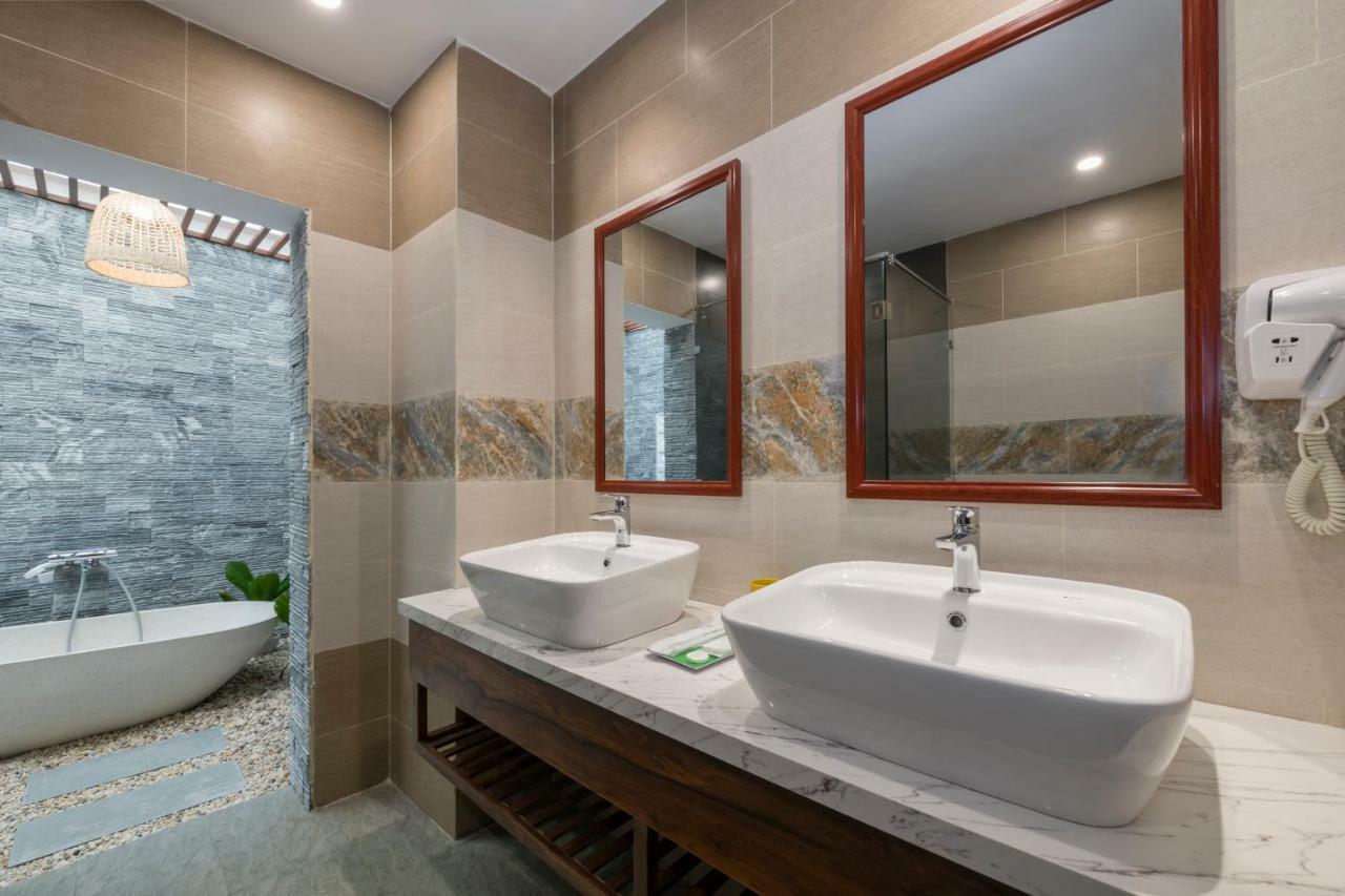 Hotel December Hoi An