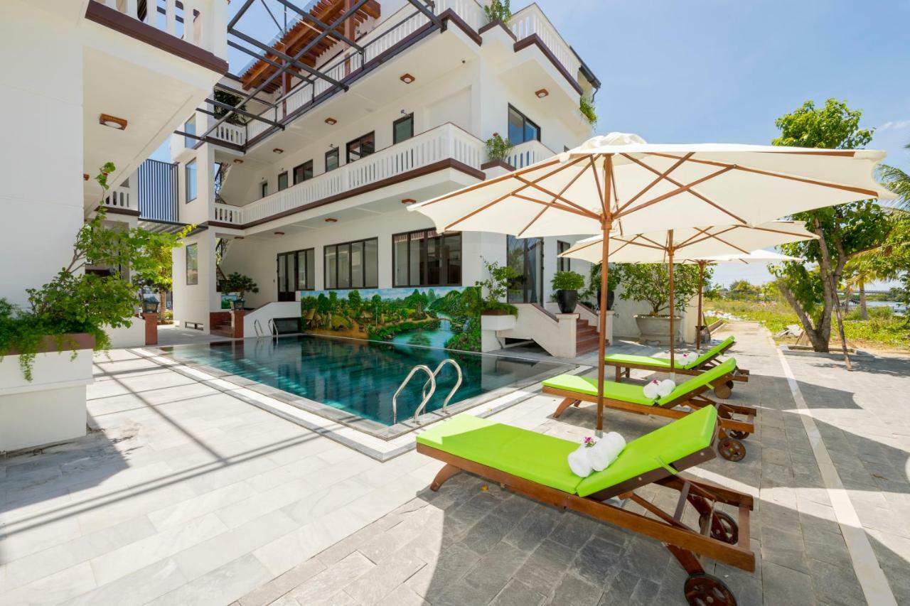 Vila Phuc Hung Riverside