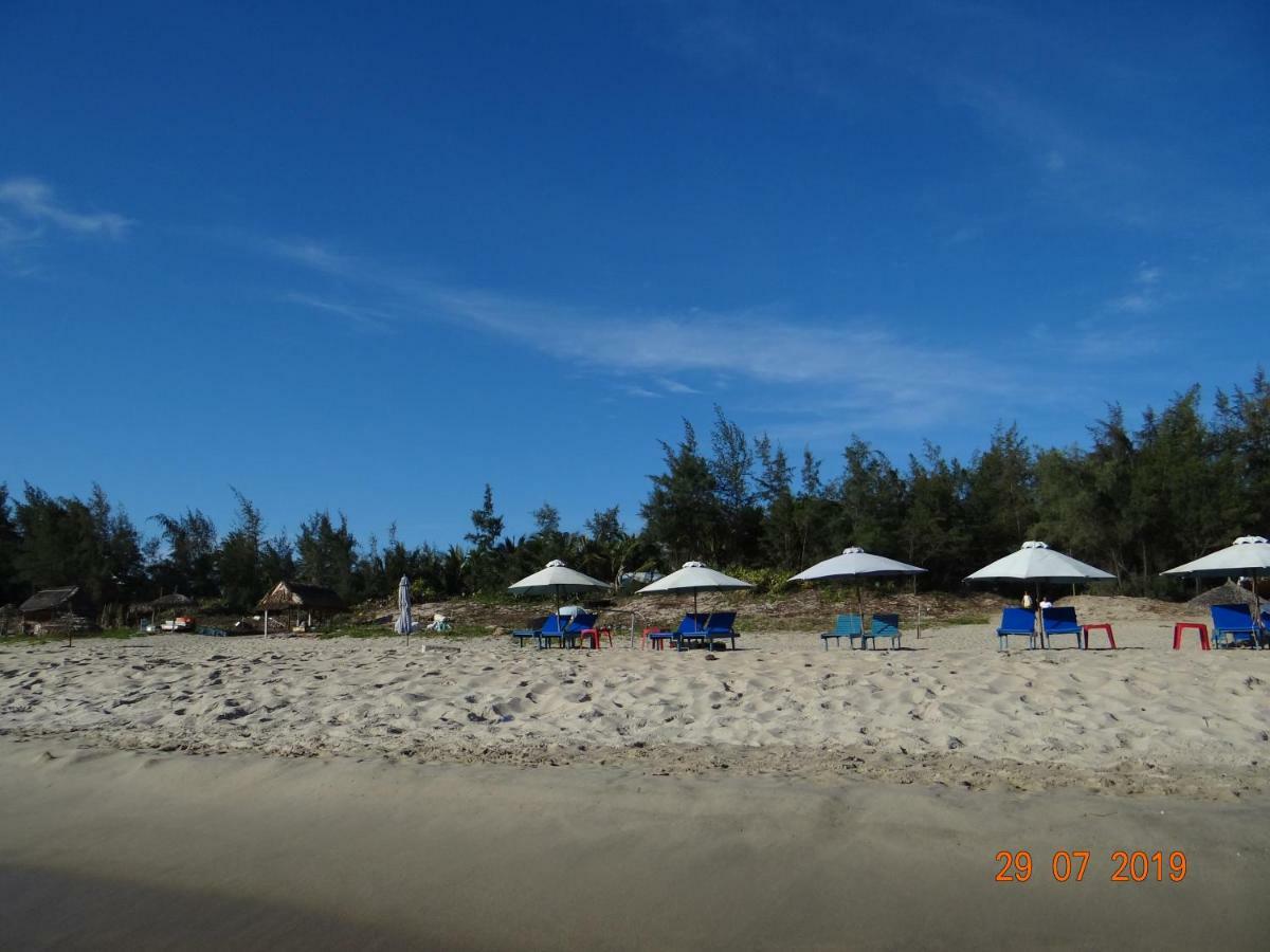 An Bang Beach Stone