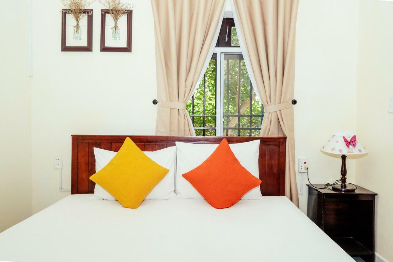 Homestay And *