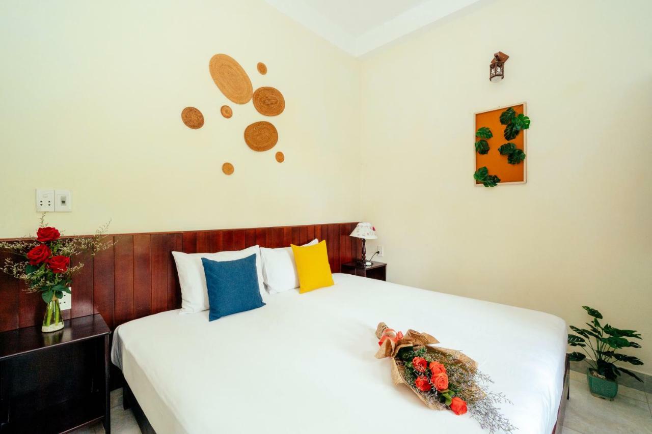 And Homestay *